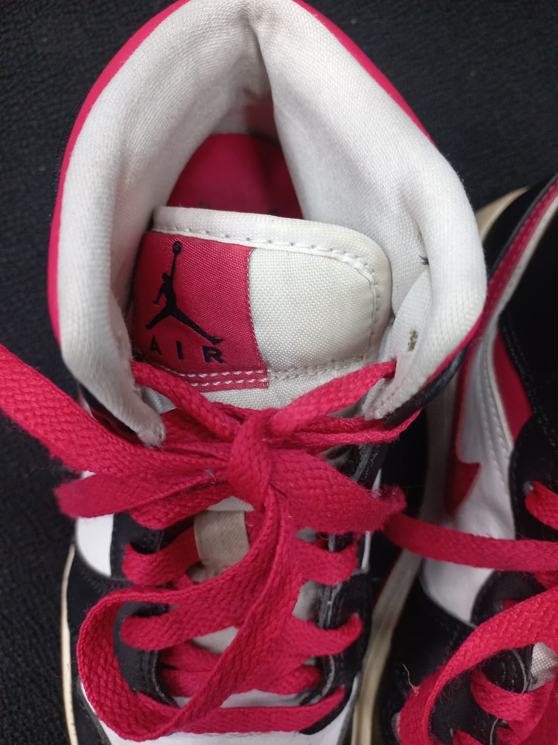 나이키 에어 조던 1 미드 짐레드 블랙 화이트 230mm 상품이미지3