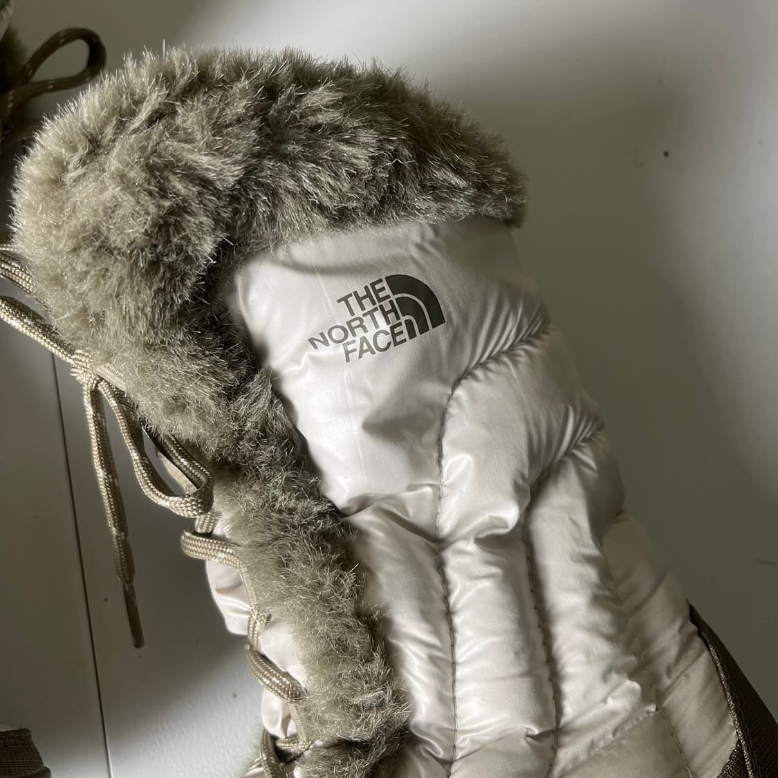 [The North Face] 노스페이스 스노우 패딩 퍼 부츠  상품이미지3