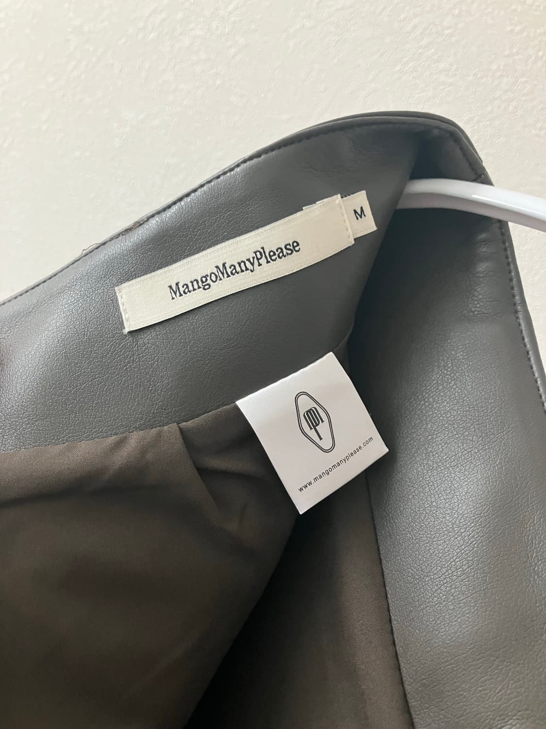 망고매니플리즈 mmp 가죽스커트 레더스커트 가죽치마 상품이미지6