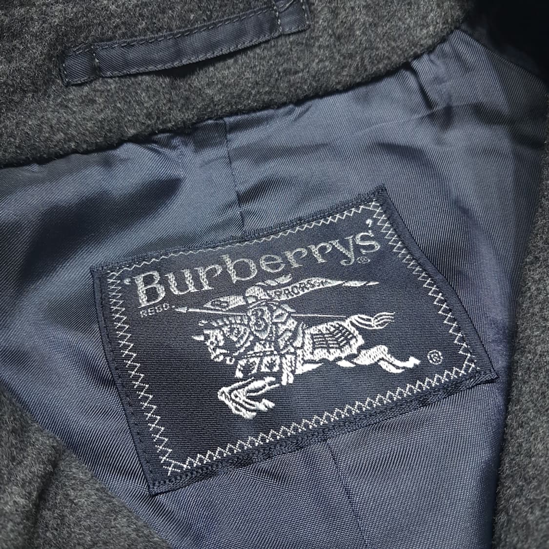 CN986W L 버버리 일본판 차콜그레이 퓨어울 롱코트 상품이미지3