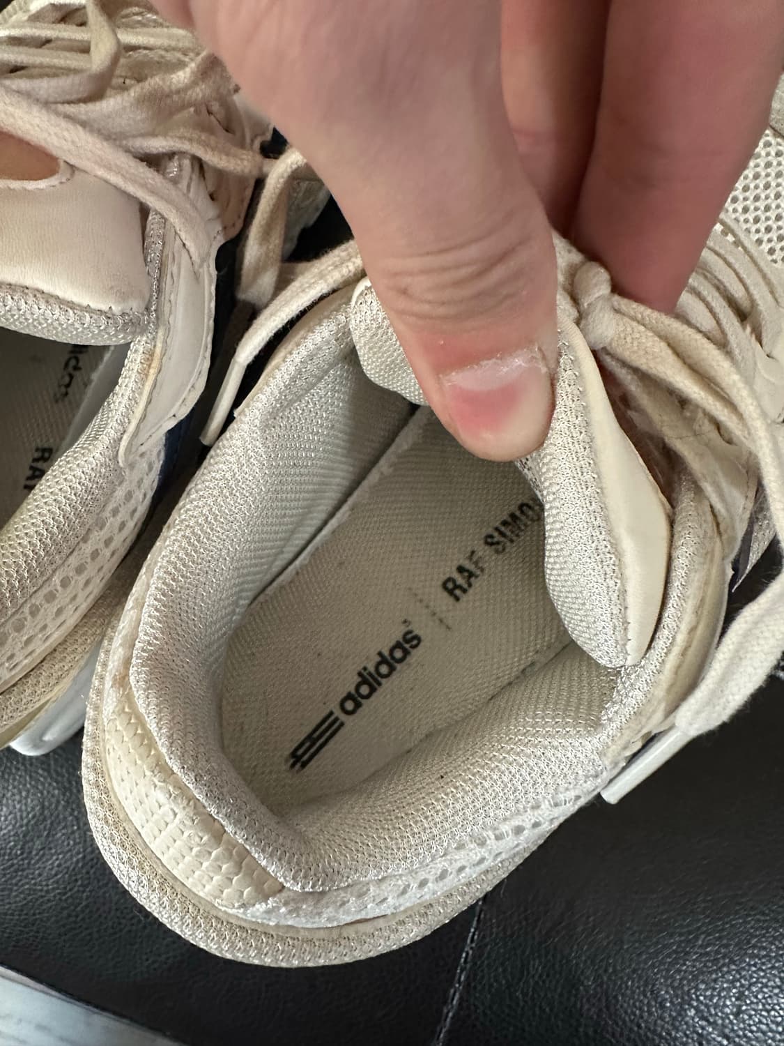 라프시몬스 아디다스 250  상품이미지7