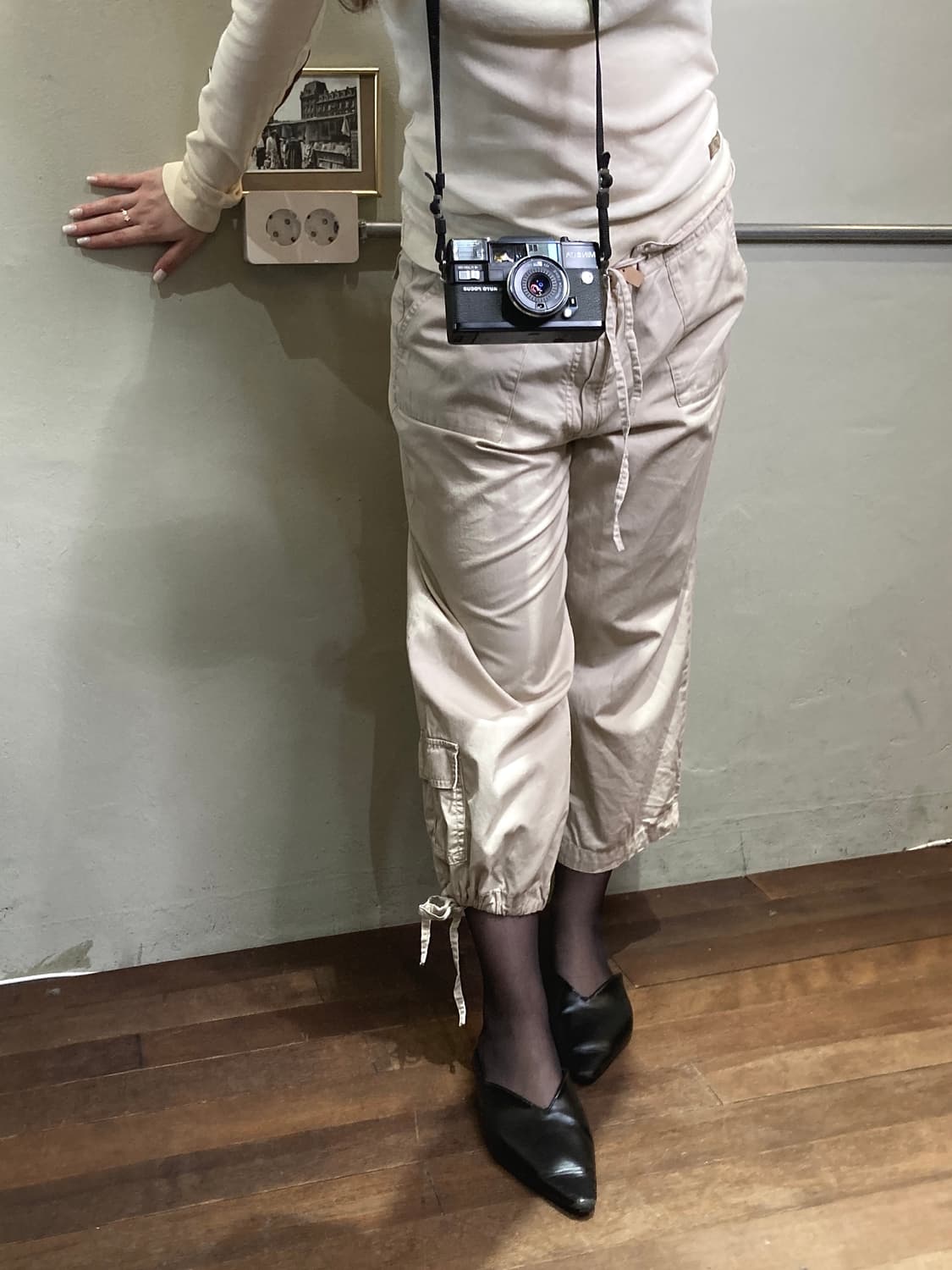 크림 베이지 카고 스트링 카프리 팬츠 상품이미지3