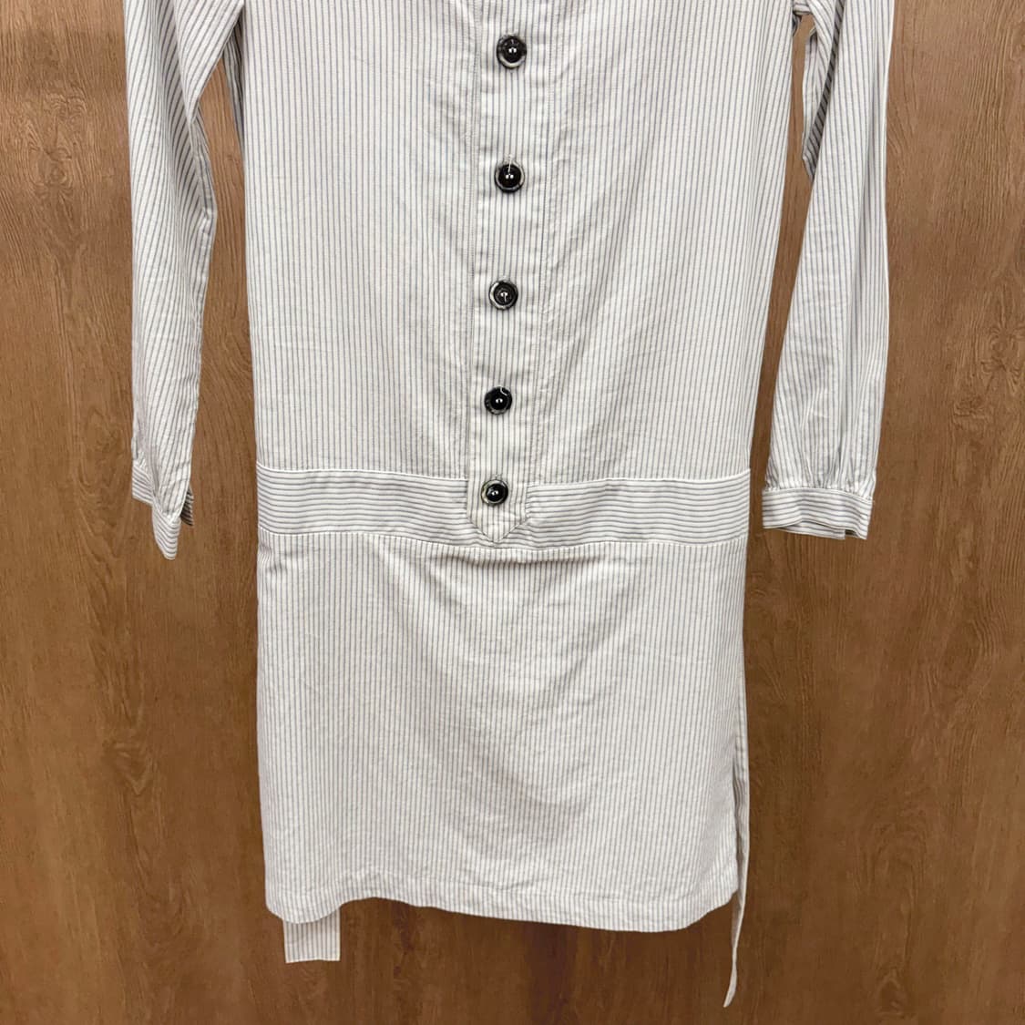 아페쎄 스트라이프 셔츠 원피스 라운드 카라 벨트 스트랩 디테일 화이트 상품이미지5