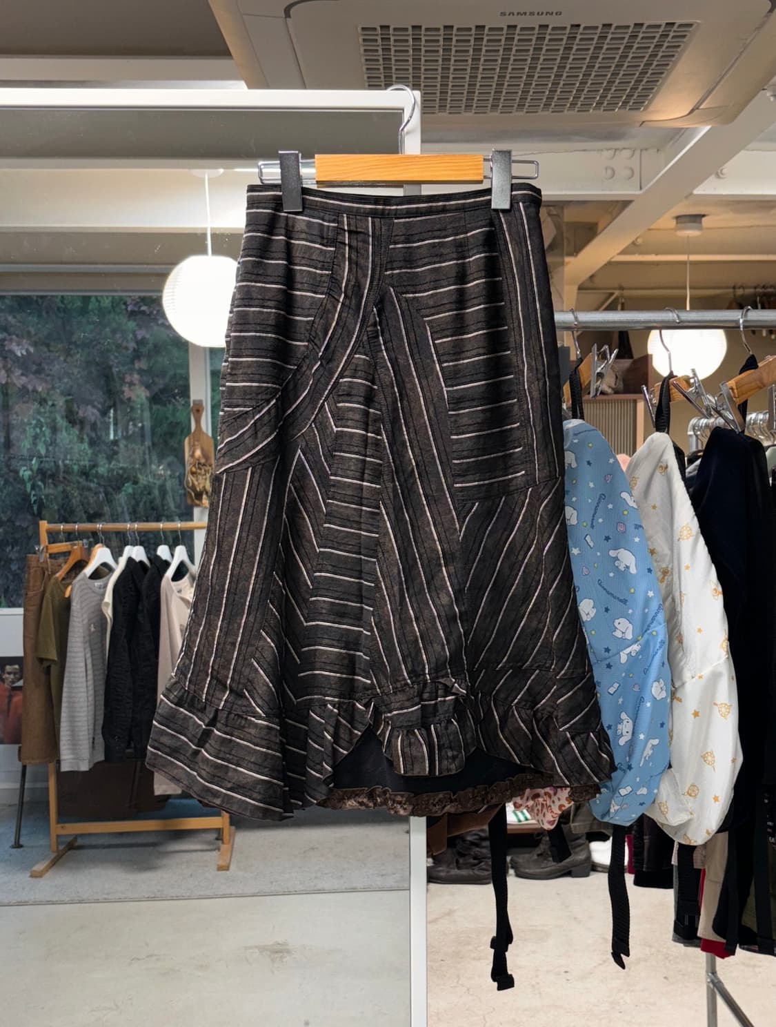 Intellection 프릴 롱스커트 상품이미지1