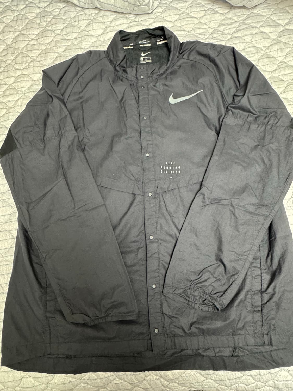 나이키 디비전 러닝 바람막이 상품이미지1