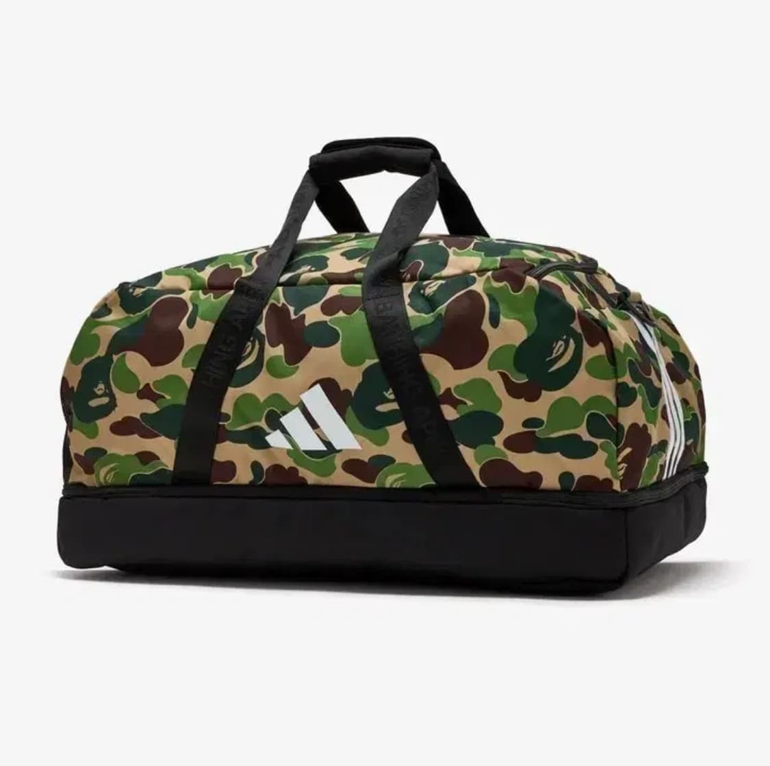 아디다스 x 베이프 더플백 크루 그린 상품이미지2