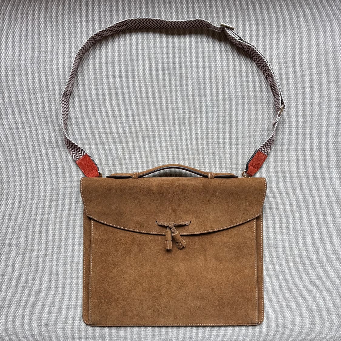 [28 x 35.5] 토마스 브라운 스웨이드 태슬 브리프케이스 상품이미지5