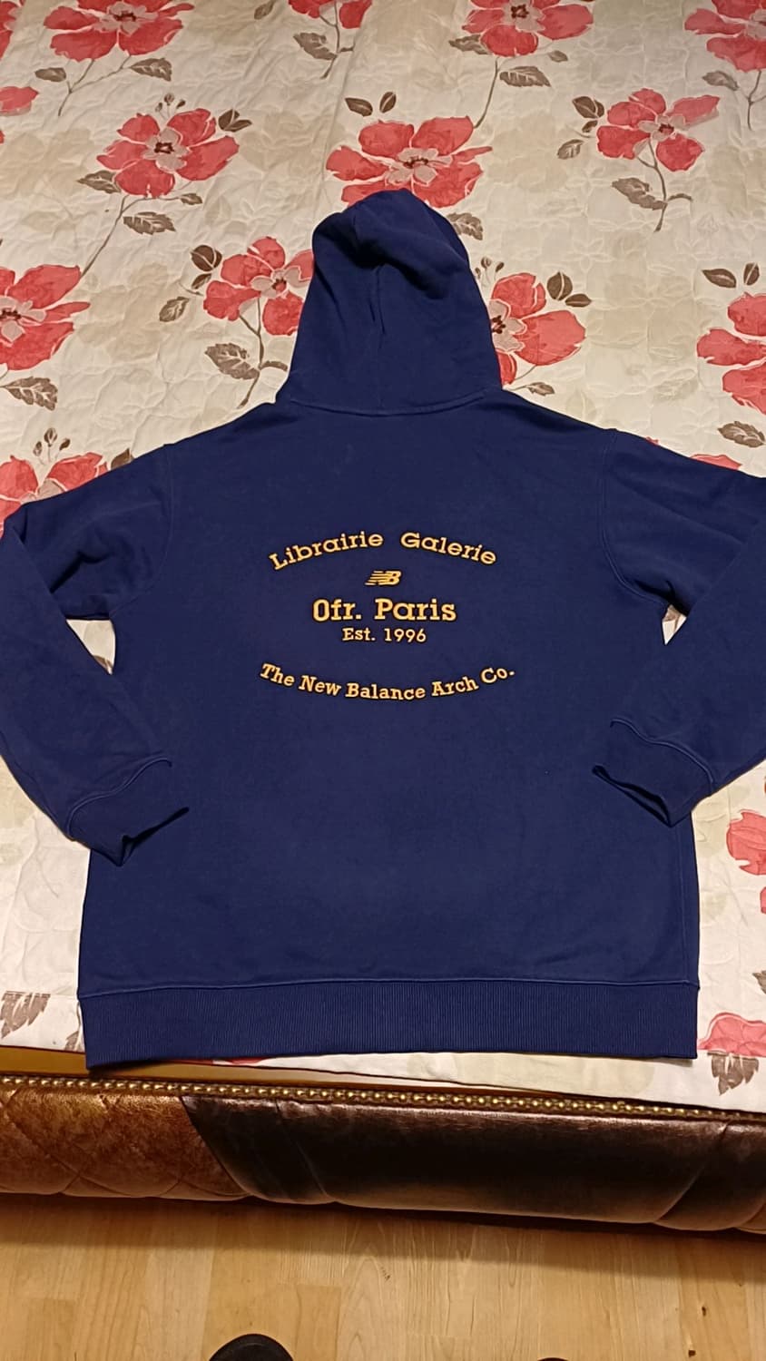 뉴발란스 후드 실측105 가슴58 기장72 상품이미지3