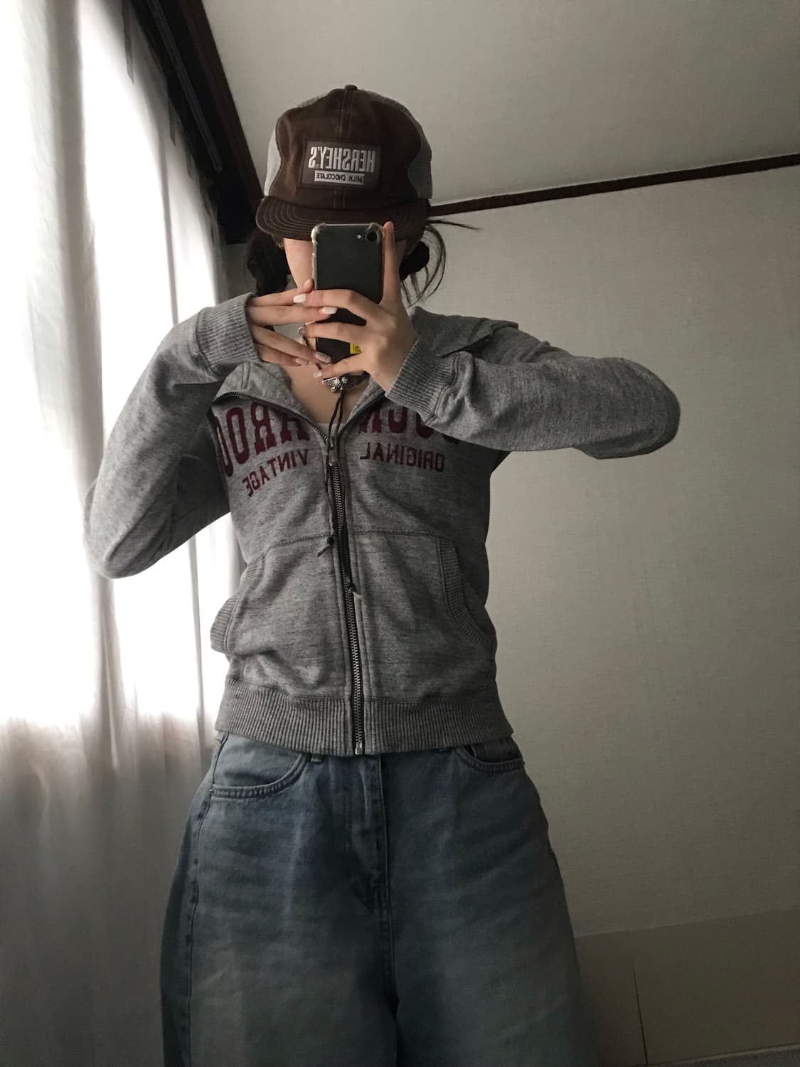 버카루 그레이 로고 후드집업 상품이미지4