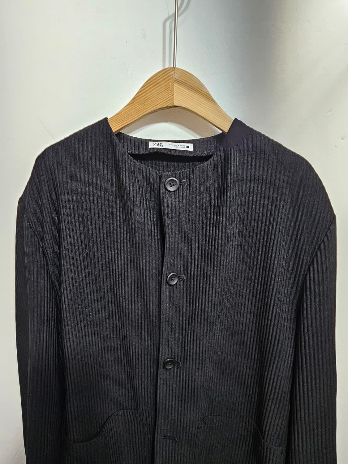 자라 라운드넥 플리츠 자켓 M 상품이미지2