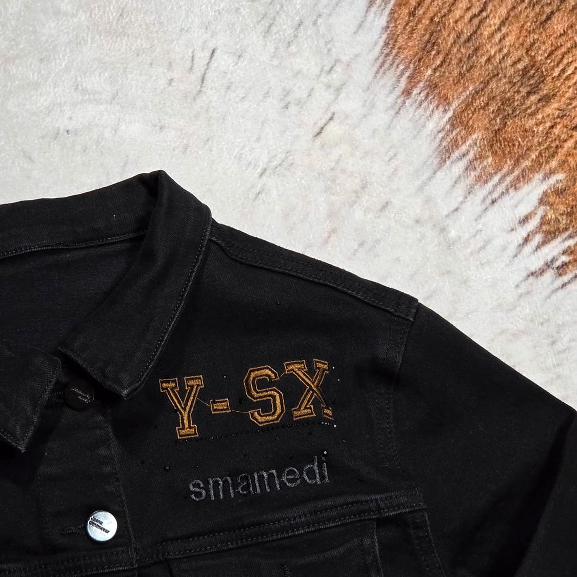 큐빅 자수 블랙 코튼 트러거 반크롭 자켓 상품이미지2