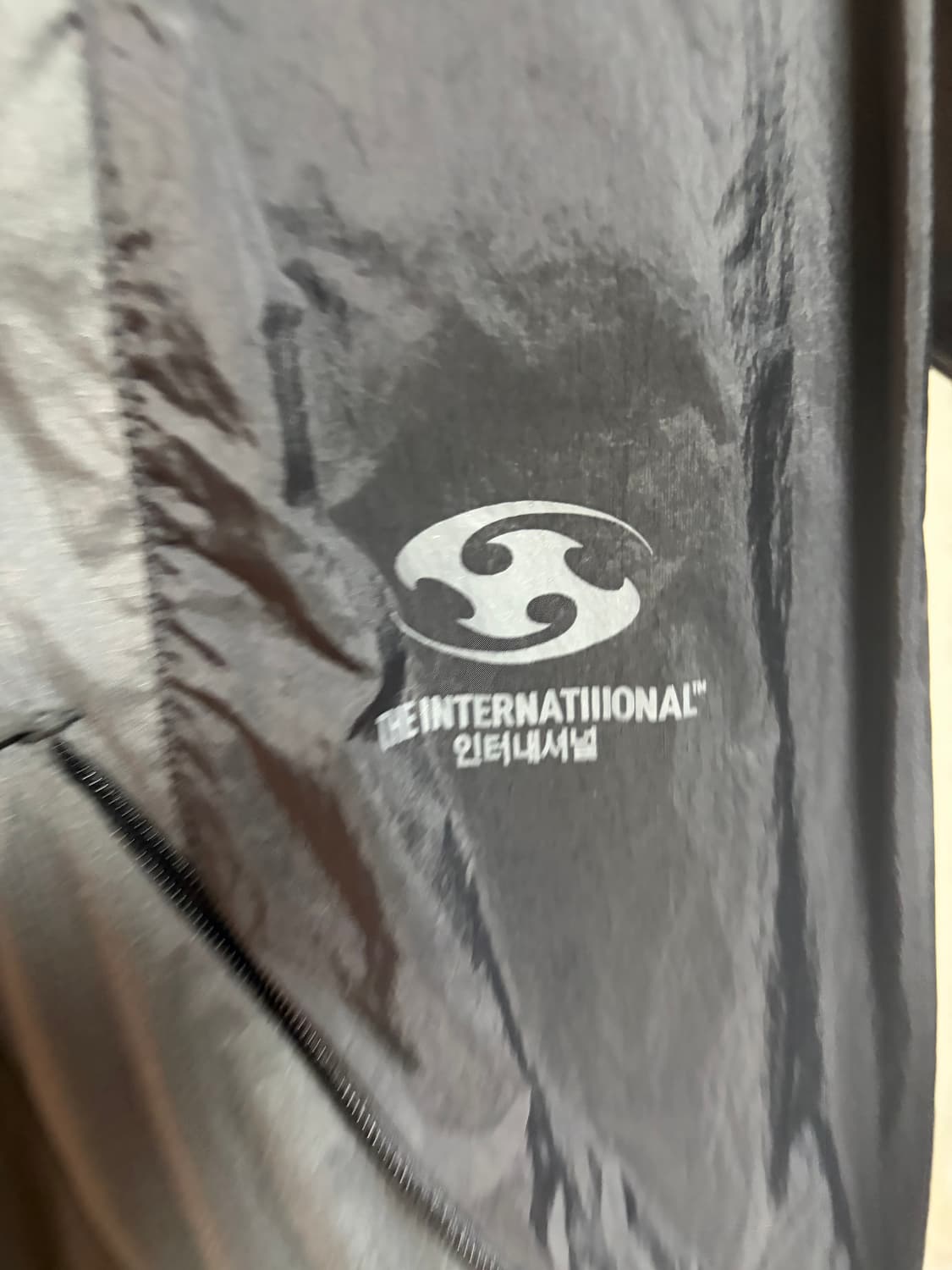 산산기어 24ss 더 인터내셔널 콜라보 슬링자켓 2size 상품이미지4