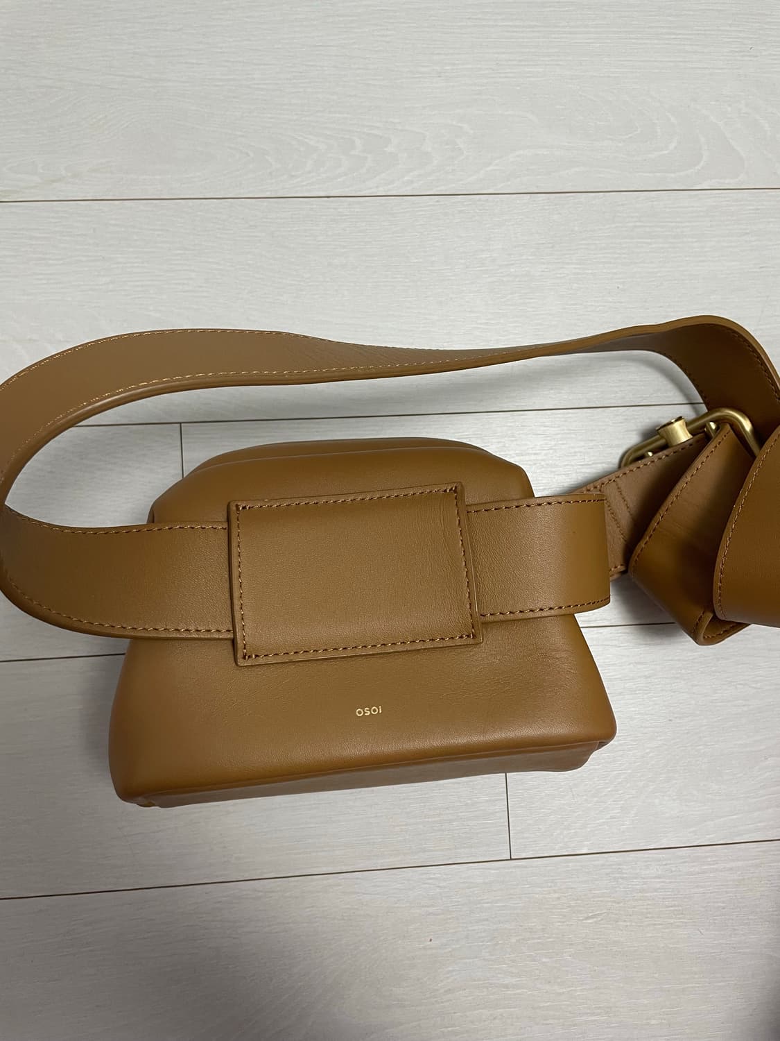 오소이 피칸 브로트 카멜 가방 상품이미지4