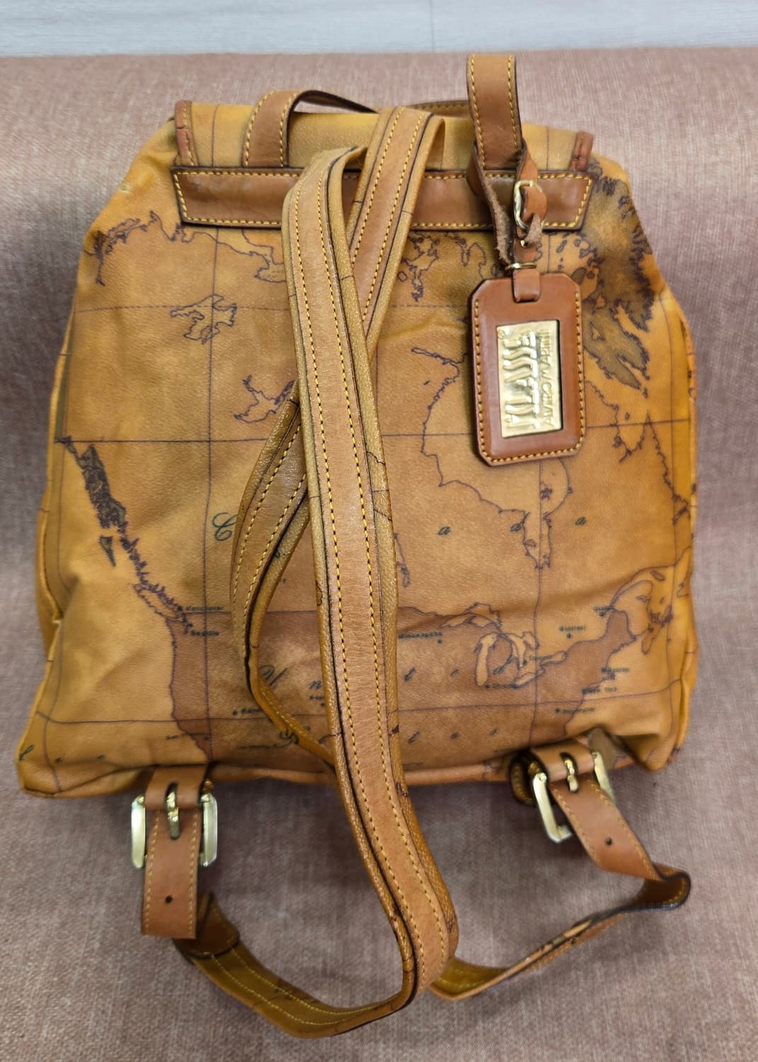 정품] 프리마클라쎄 알비에로 마르티니 세계지도 빈티지 백팩 상품이미지2