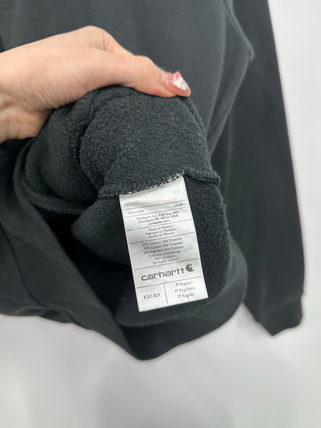 칼하트 블랙 코튼 반집업  상품이미지4