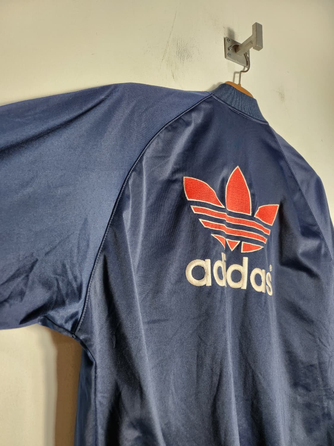 아디다스 올드스쿨 빅로고 트랙탑 상품이미지4