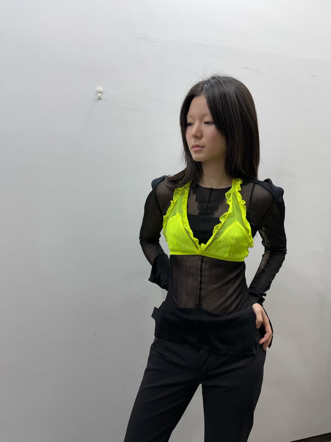 언더커버 20S/S 레디투웨어 매쉬 프릴 브라 상품이미지6