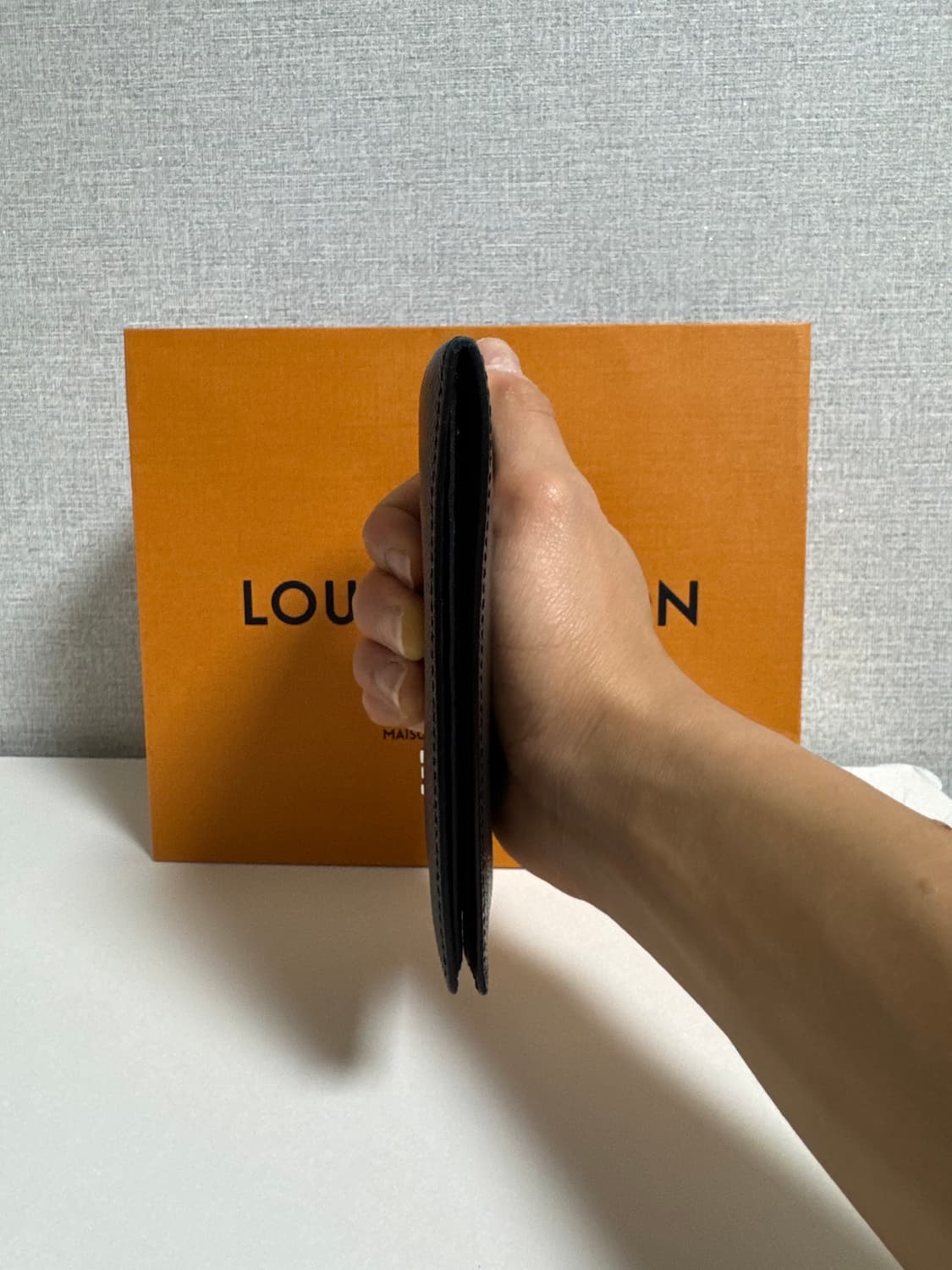 [당일배송] 루이비통 타이가 반지갑 상품이미지6