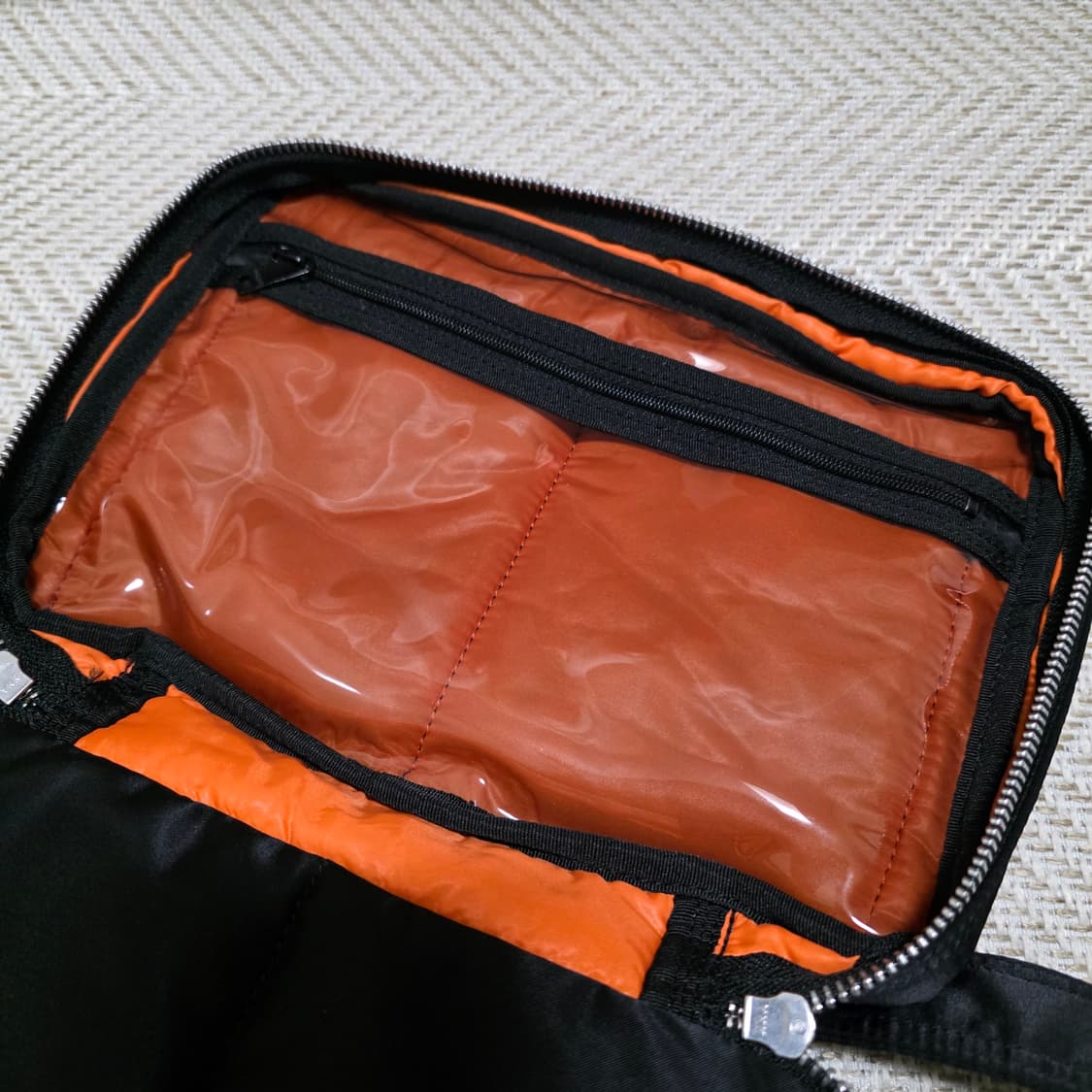 초극미품) 요시다포터 탱커 숄더백 S 스몰 622-76963 (225 상품이미지8