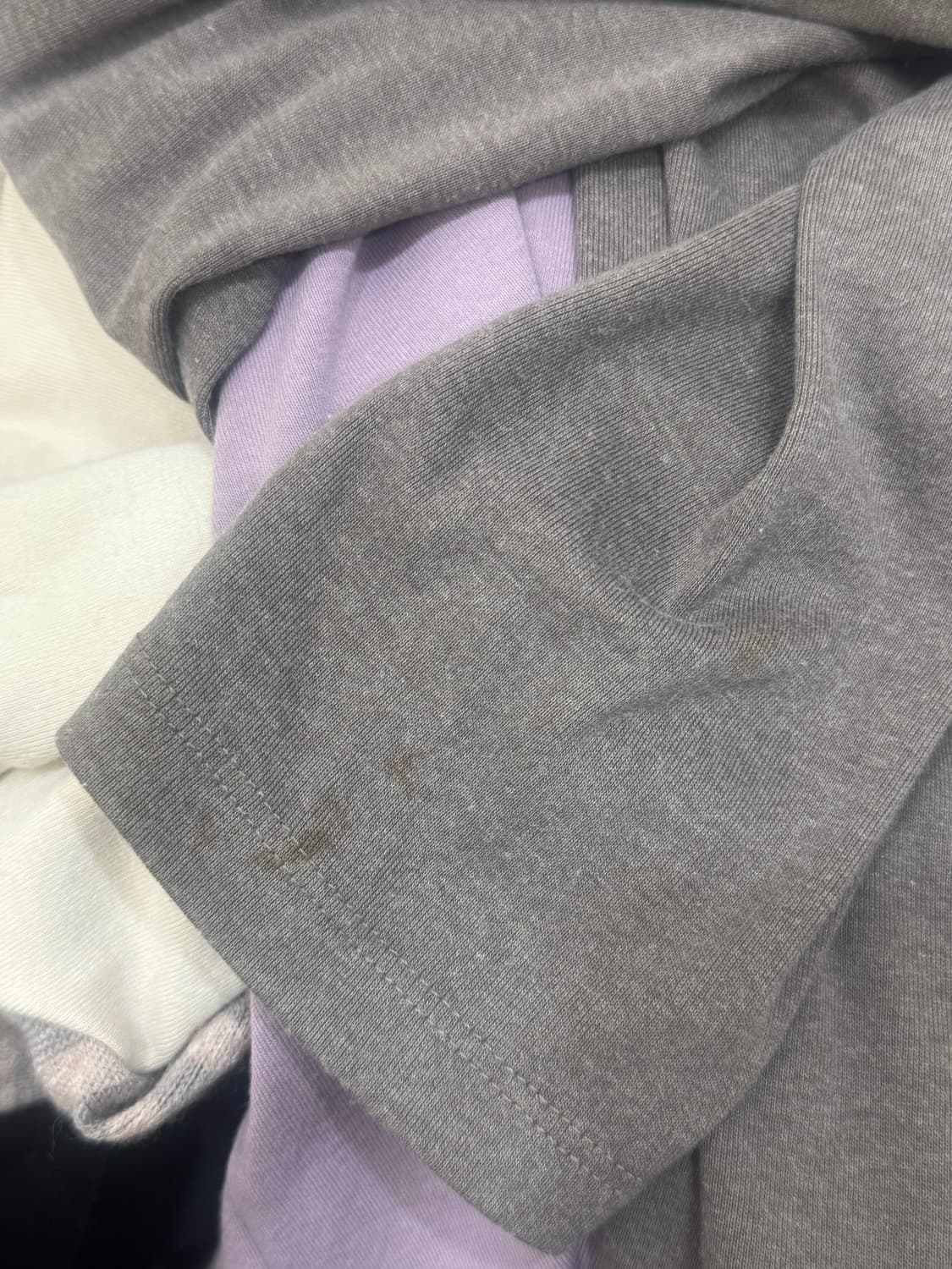 허그유어스킨 허깅 래글런 티 상의 상품이미지2