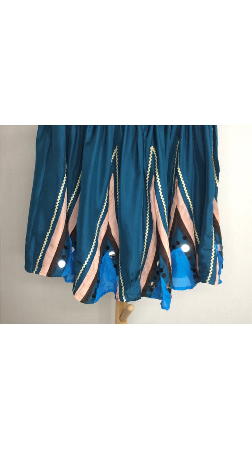 스나오 쿠와하라 스팽글 실크 스커트 상품이미지2