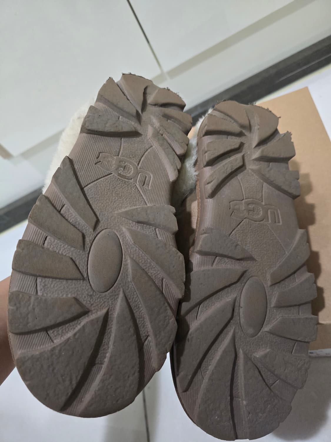 미국 UGG 어그 코케트 슬리퍼 230 상품이미지3