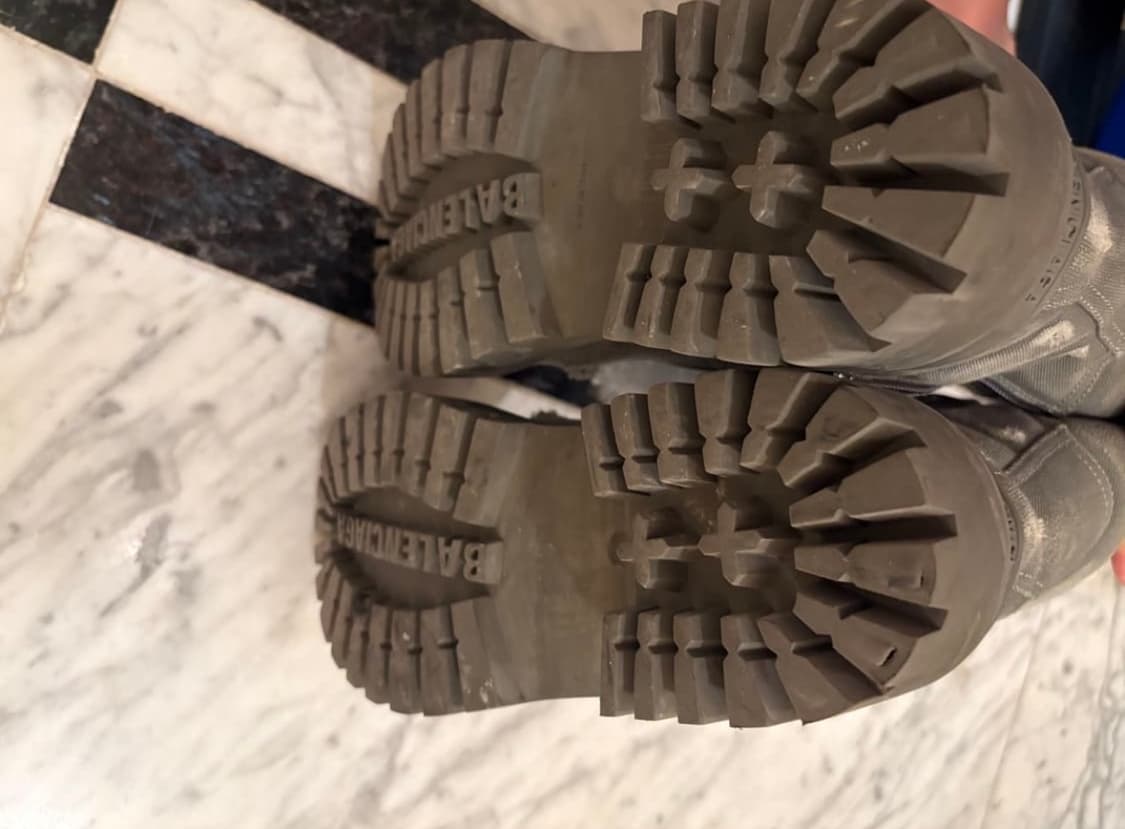 발렌시아가 스트라이크 부츠 카키 43 상품이미지2