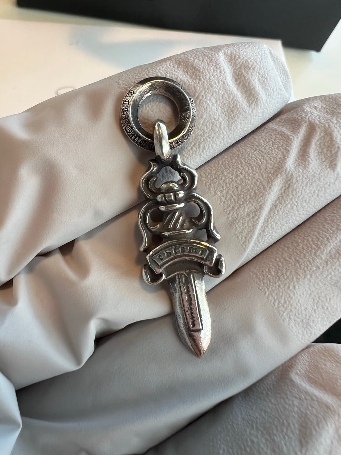 크롬하츠 5대거 펜던트 상품이미지2