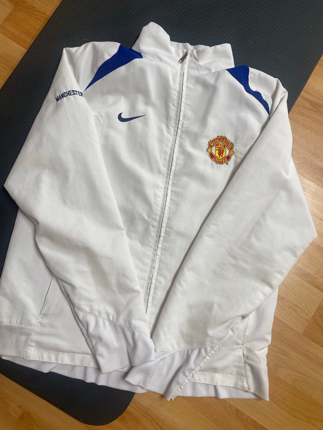 나이키 맨체스터 유나이티드 바람막이 집업 상품이미지1