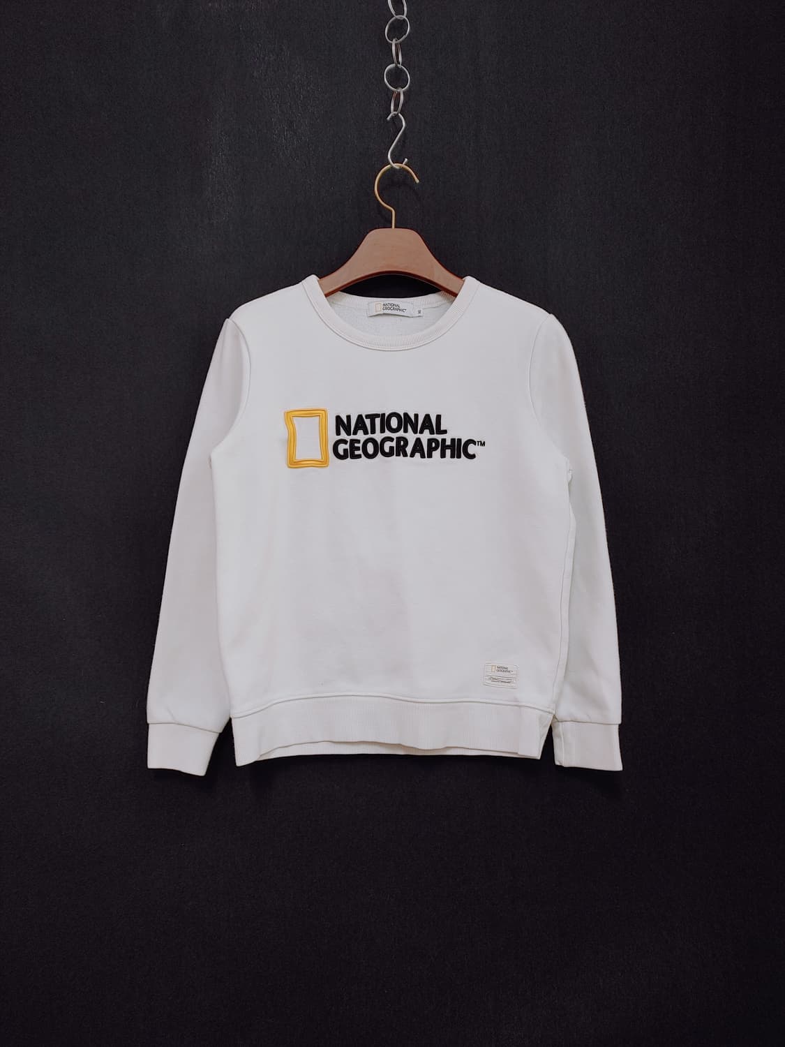 NATIONAL GEOGRAPHIC 내셔널 지오그래픽 입체자수로고 맨투맨 상품이미지1