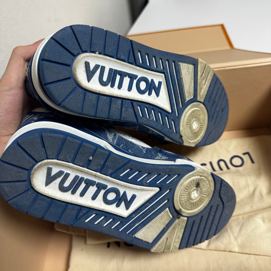 루이비통 LV 트레이너 모노그램 데님 블루 스니커즈 4 상품이미지6