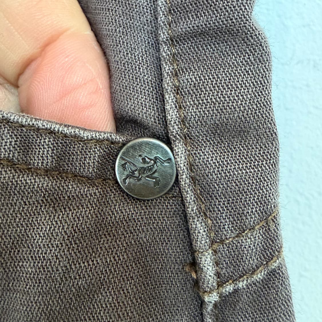 아크테릭스 브라운 면바지 상품이미지3