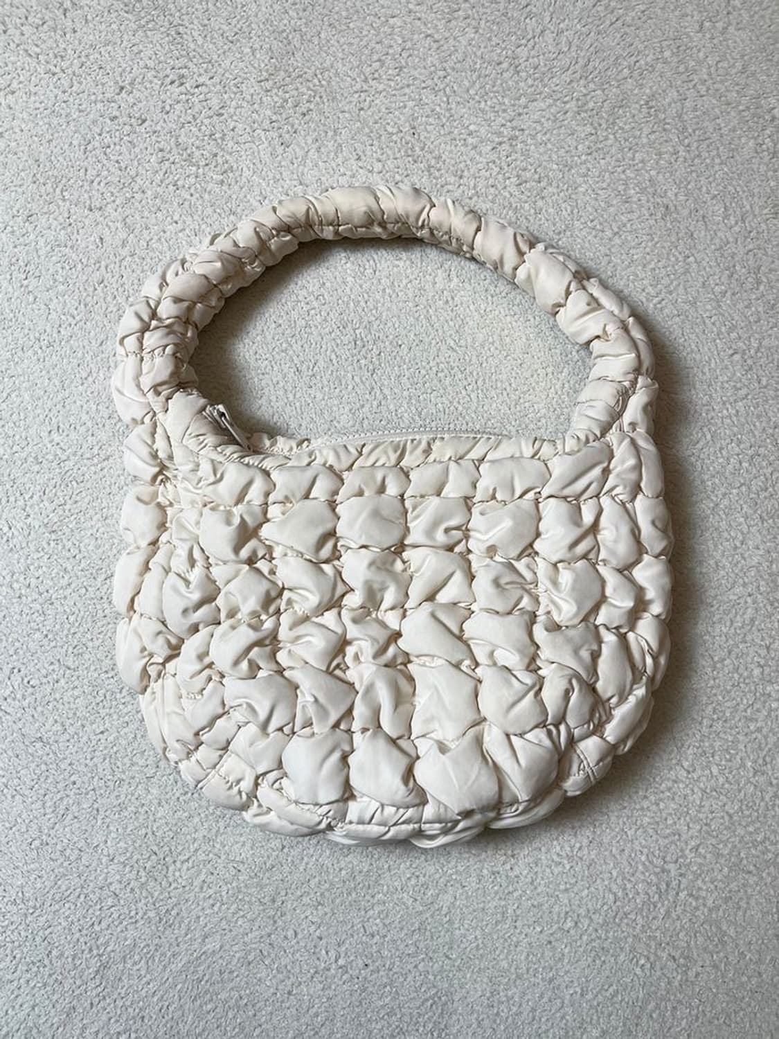 코스 COS 퀄티드 구름백 미니 가방 Q1285 상품이미지1