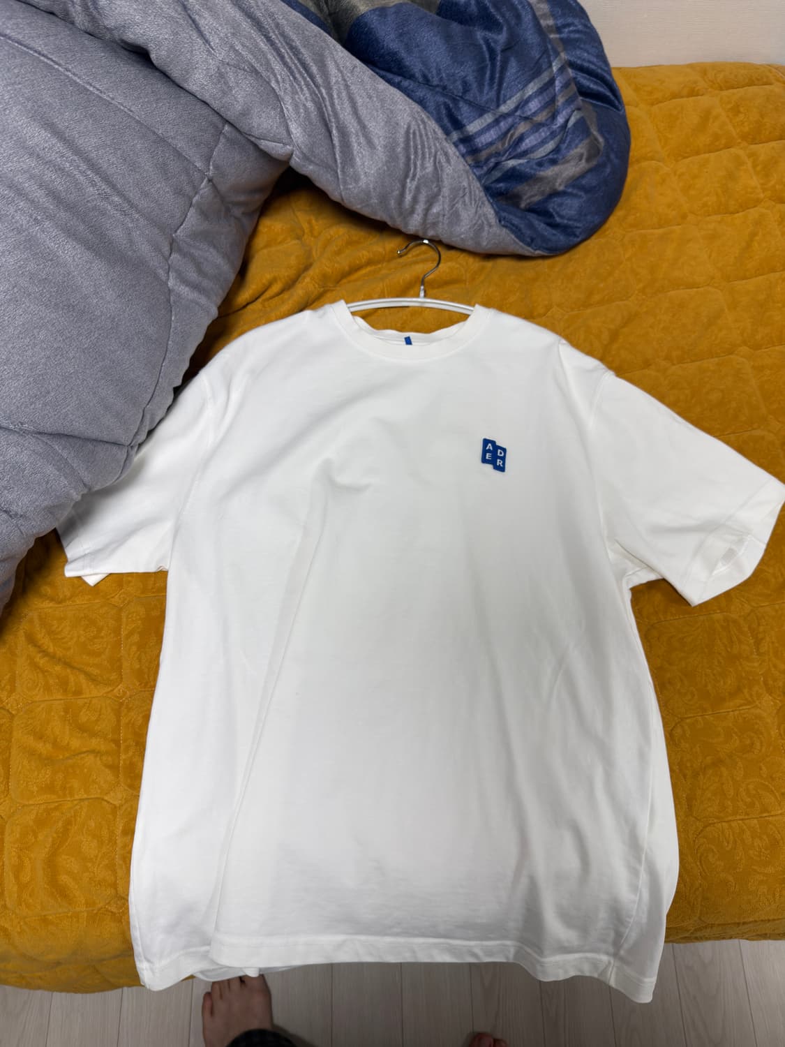 [M] 아더에러 시그니피컨트 태그 티셔츠 01 오프화이트 상품이미지2