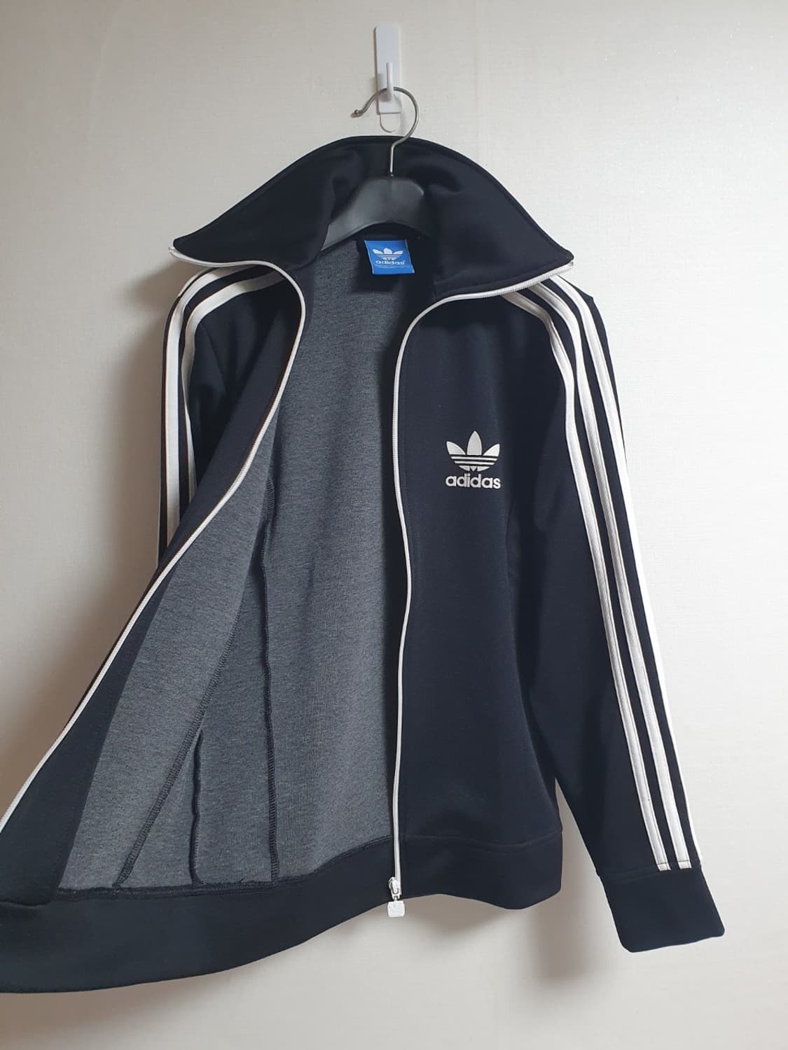 아디다스 유로파 져지 블랙 삼선 화이트 트랙탑 90 상품이미지5