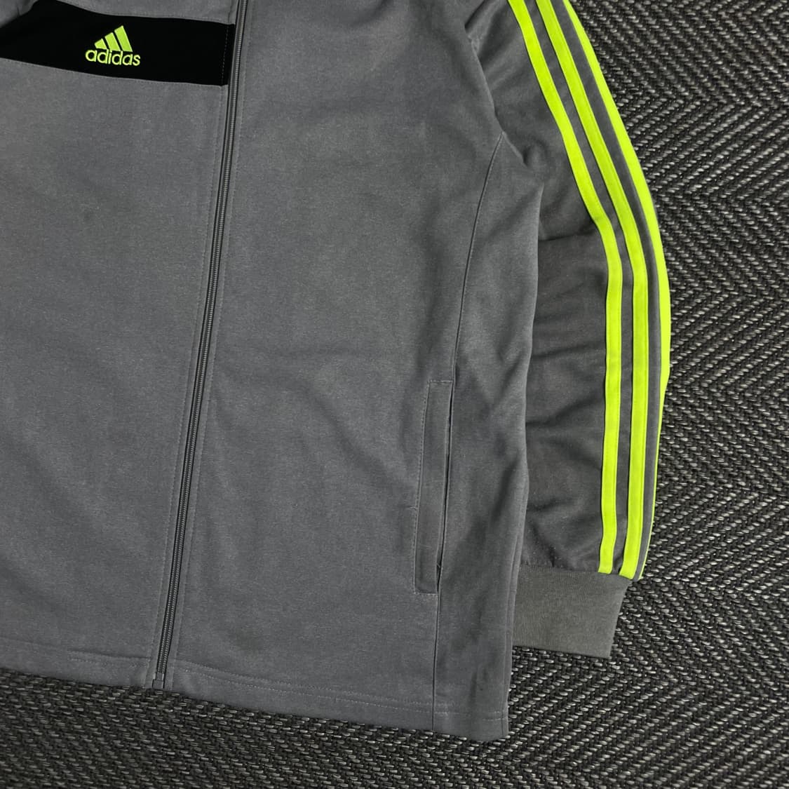 아디다스 에센셜 트랙탑 져지o 3642 상품이미지2