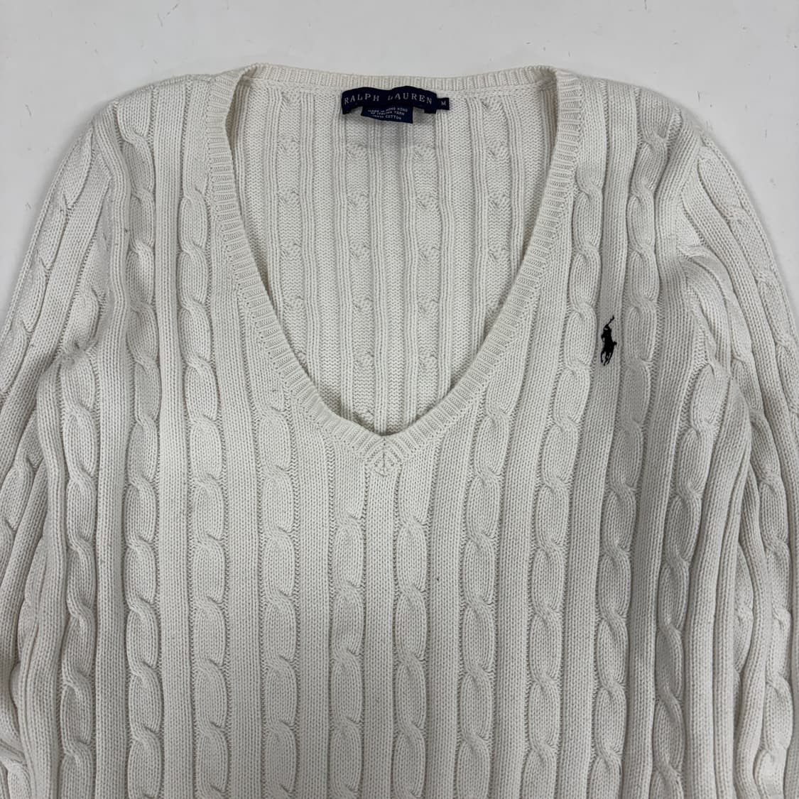 폴로 브이넥 니트  상품이미지4