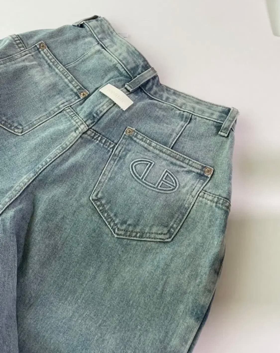 [새 상품] 돈비레잇 투턱 와이드데님 연청 m 상품이미지4