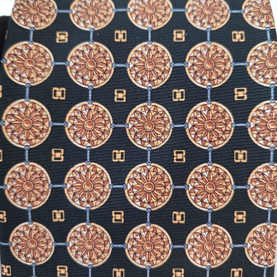 기라로쉬 실크 블랙 메달리온 패턴 넥타이 9.5cm A+등급 A19283 상품이미지6