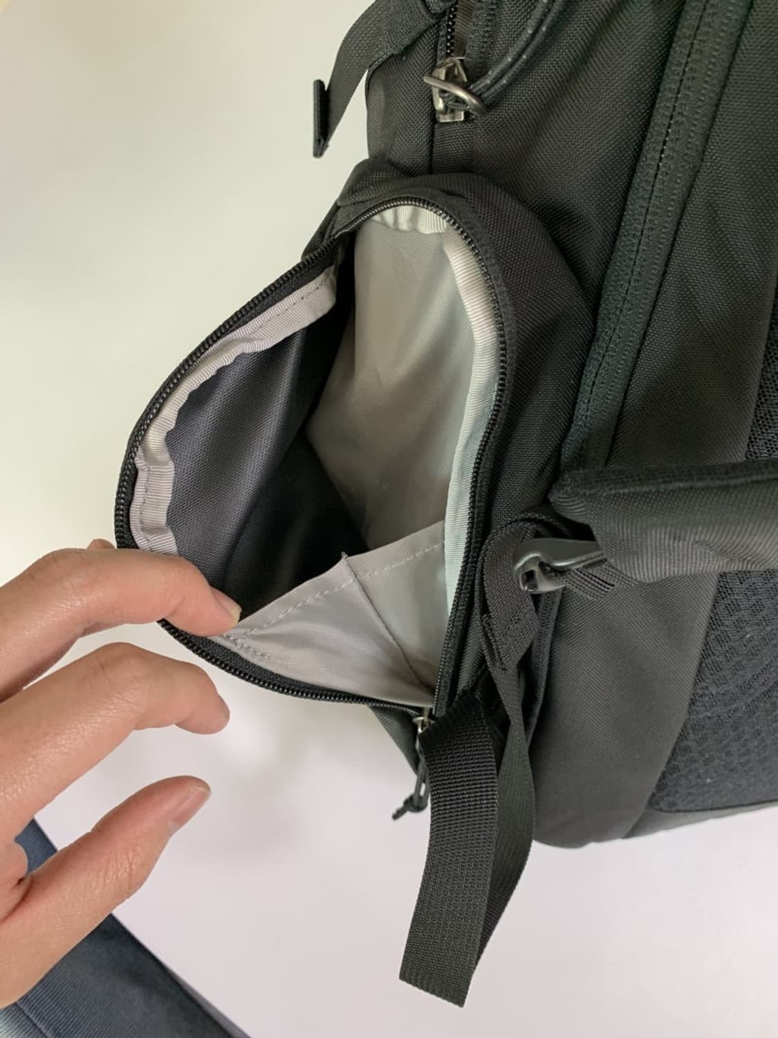 파타고니아 팍사트32L 백팩 블랙 상품이미지5