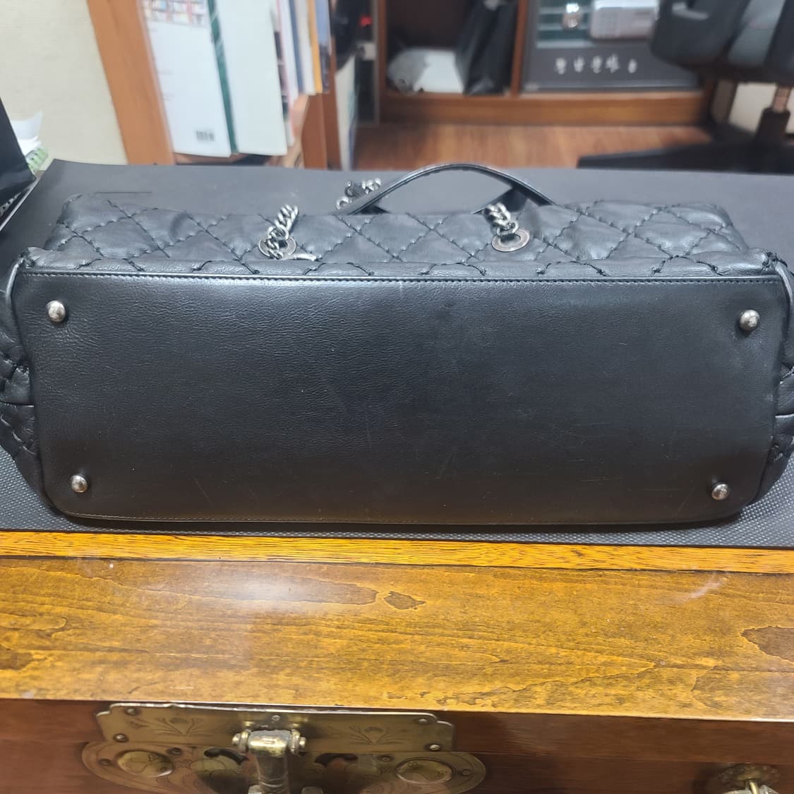 샤넬 퀄팅 체인 쇼퍼백 상품이미지4