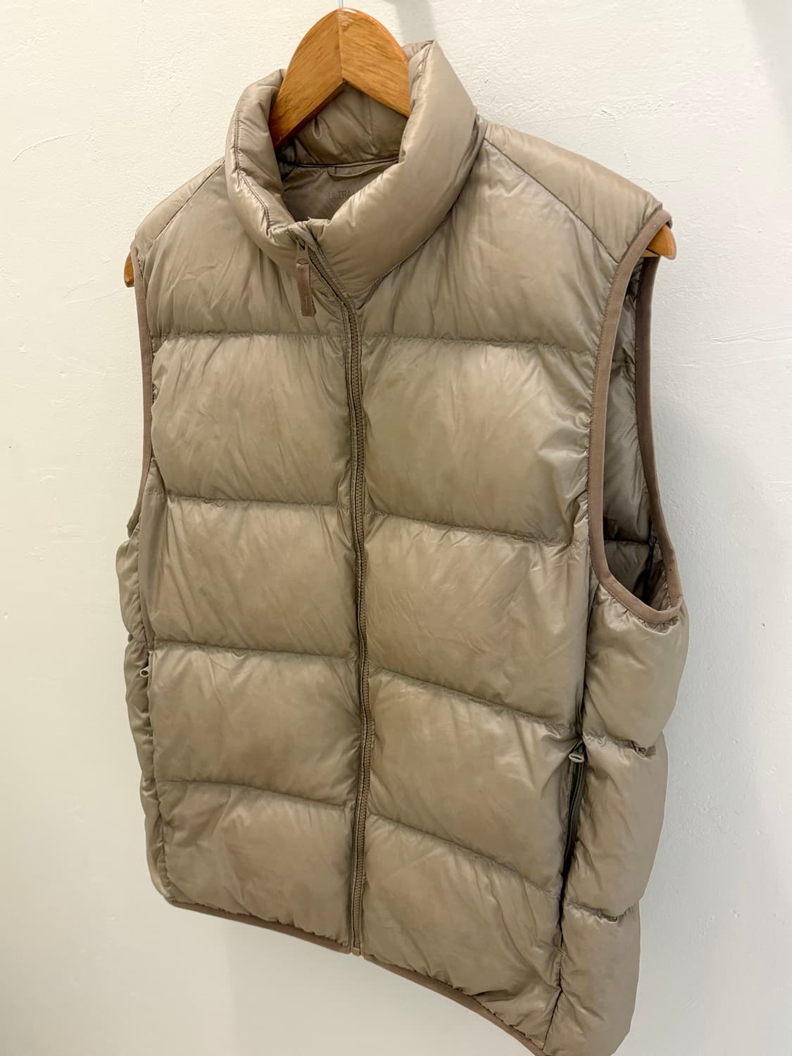 유니클로 조끼 패딩 경량패딩 상품이미지2