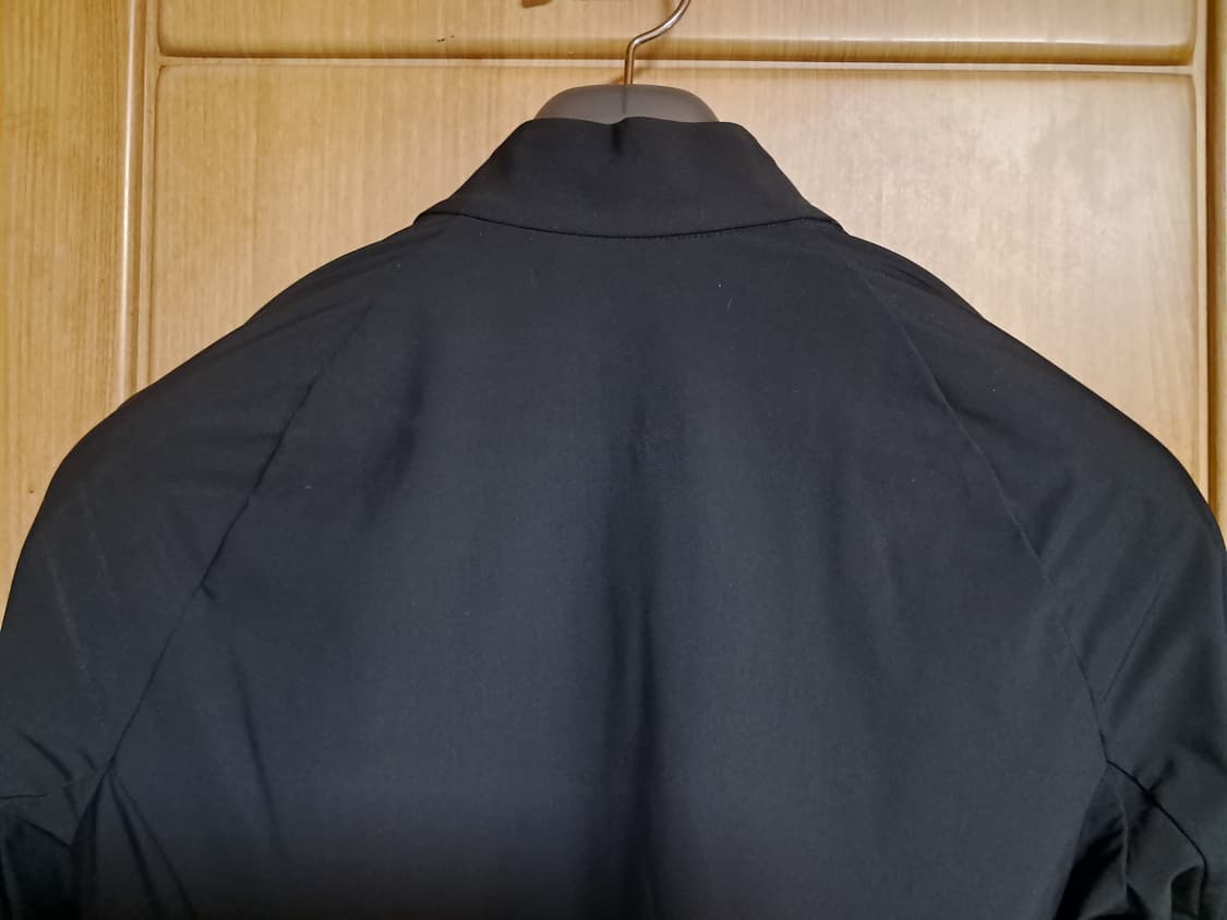 데상트 여성 런닝집업 85 상품이미지5