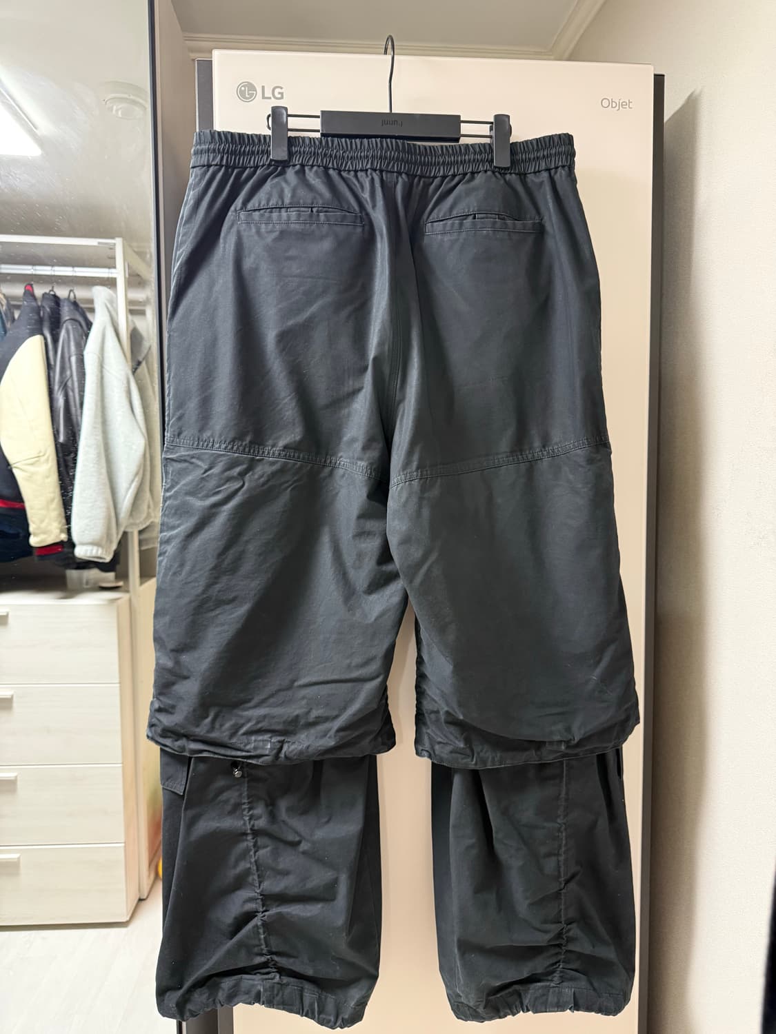 준지 24FW 브러쉬드 코튼 퍼커링 팬츠 블랙 52 상품이미지2