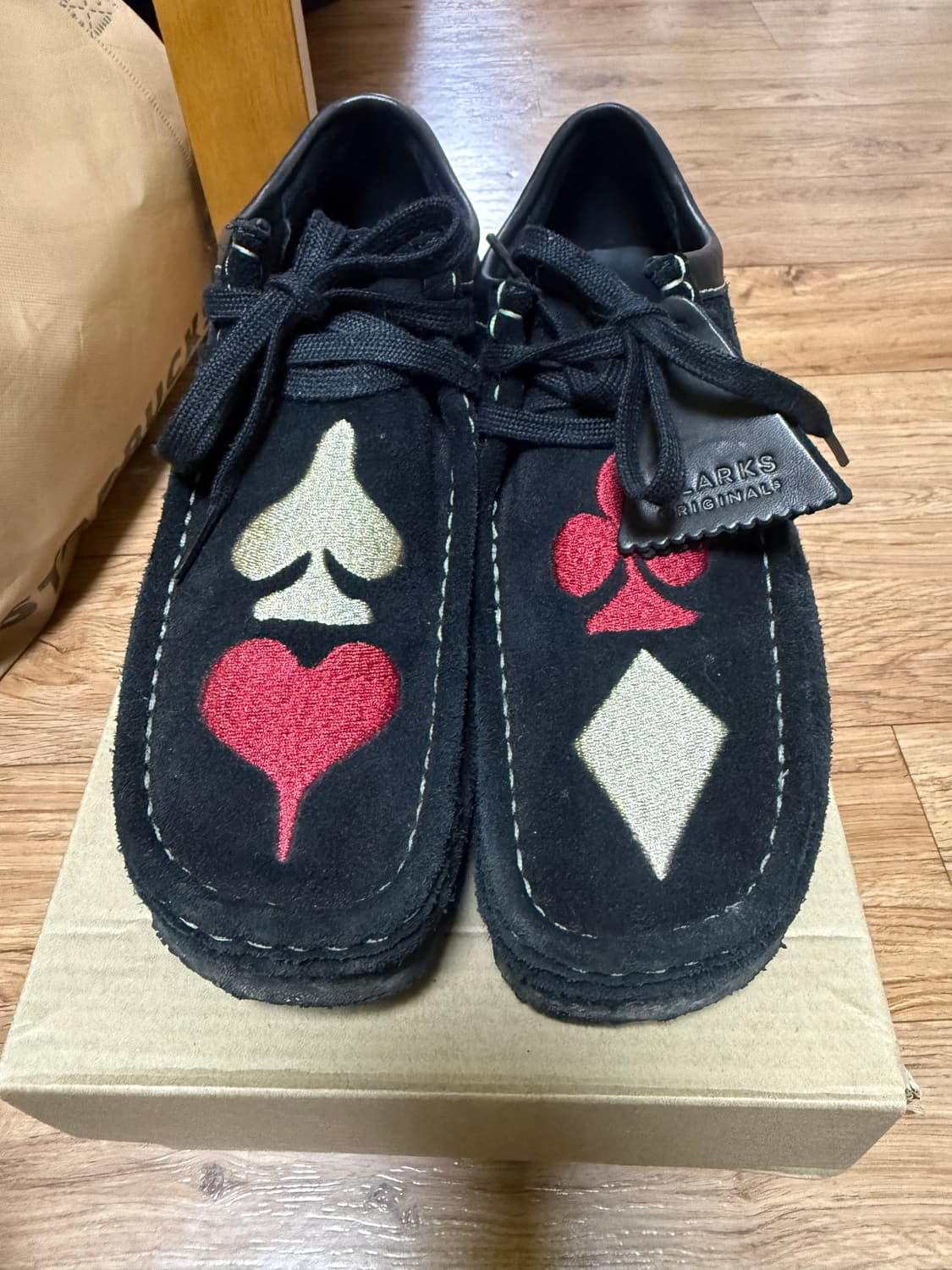 클락스X스투시 왈라비 블랙 스웨이드 상품이미지7