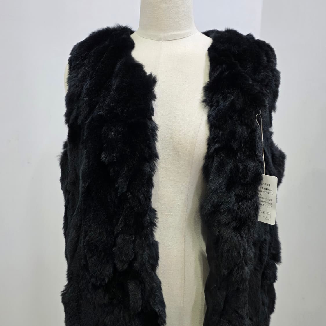 KRYDDERI 블랙 렉스 래빗 퍼 롱 베스트 상품이미지5