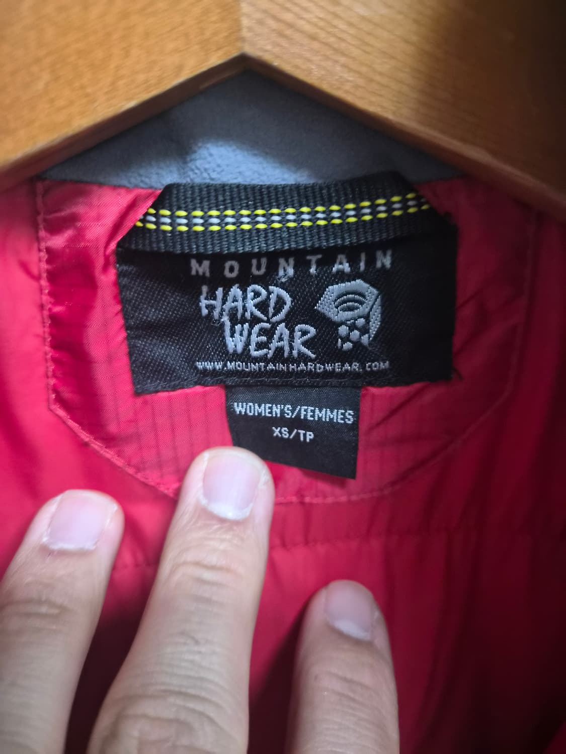 우먼 XS) 마운틴 하드웨어 구스다운 패딩 팝니다 상품이미지4