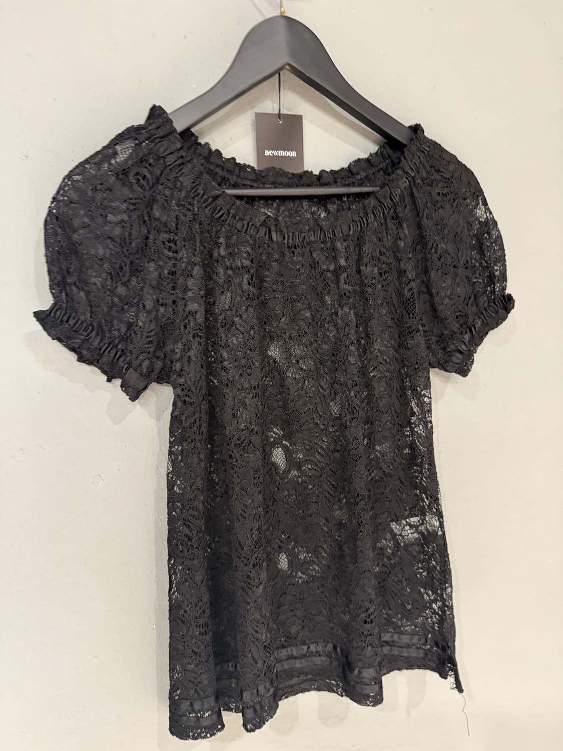 see-through pattern off-shoulder top 상품이미지4