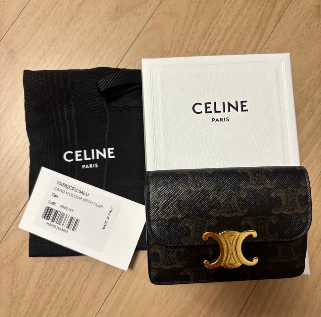 [정품][풀구성]셀린느 트리옹프 카드지갑 탄 싸게 팝니다 상품이미지1