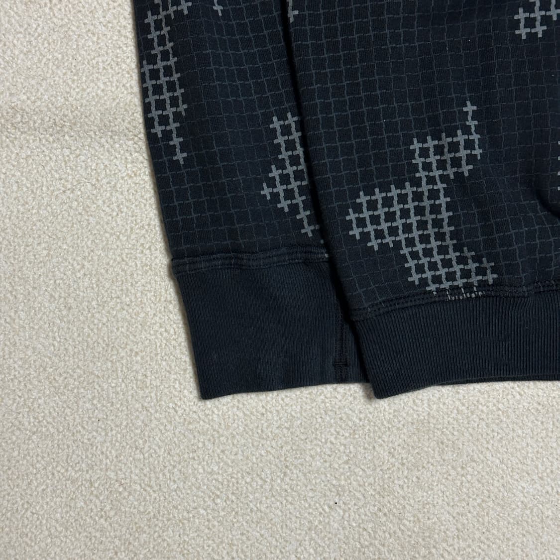 스톤 아일랜드 체크 그리드 카모 스웨트셔츠 상품이미지4